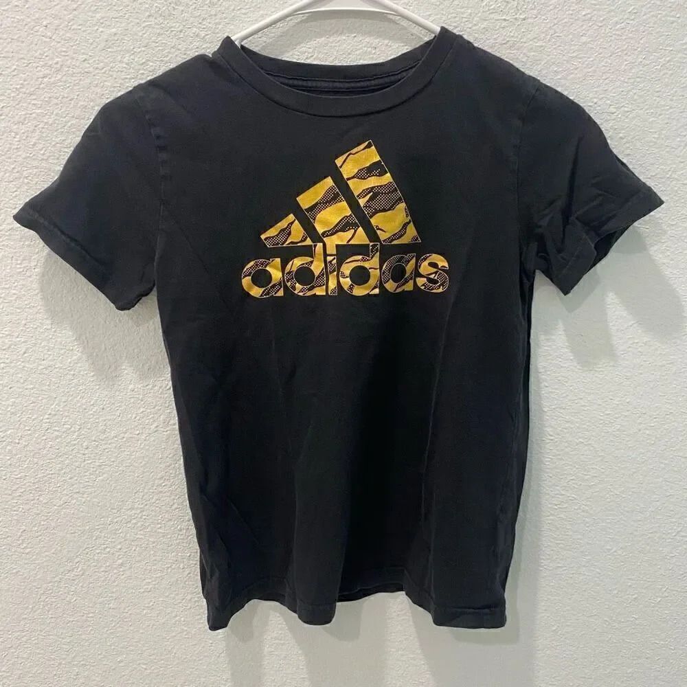 Adidas Boys Black and Gold Tee Shirt Size 7